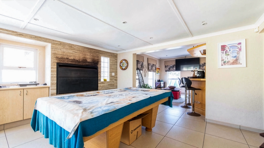 4 Bedroom Property for Sale in Welgelegen Western Cape